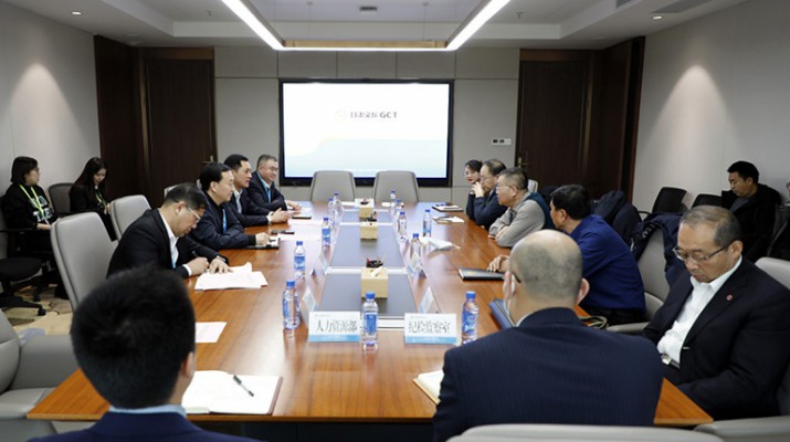 省發(fā)改委培訓(xùn)中心資產(chǎn)、甘肅西湖培訓(xùn)服務(wù)大廈、蘭州北山綠化試驗場交接儀式在甘肅文旅集團舉行